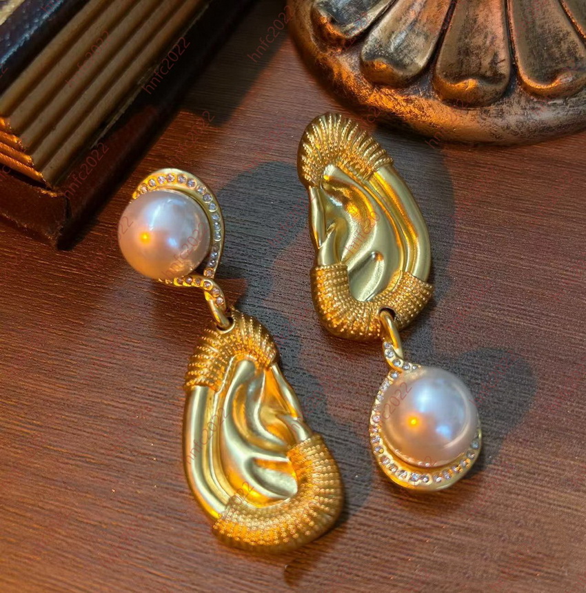 Exaggerated Ears Glass Pearl Earrings Schiaparelli Vintage Asymmetric Devil's Eye Earring