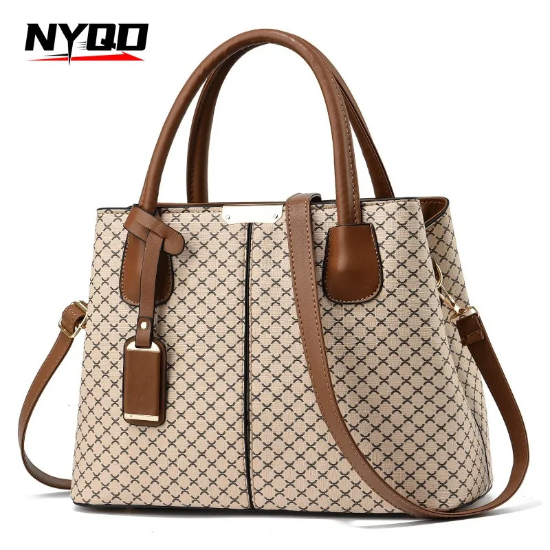 New multifunctional and secure leisure zippered handbag with adjustable shoulder trend straps elegant lace shoulder bag suitable for designers trendy 