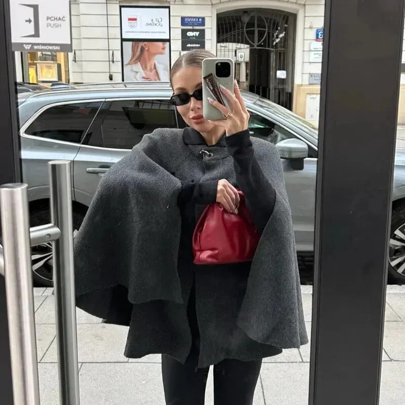 Fashion Long Sleeve Oversized Pleated Jacket Elegant Grey Metal Splicing Knit Cape Coats For Women Lady Chic Streetwear 241126