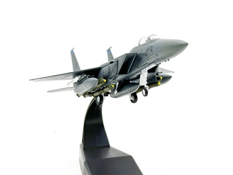 1 100 US F15E Strike Eagle Military Fighterbomber Model F15 Aircraft Exquisite Miniature Airplane Models Toy Gift 241127