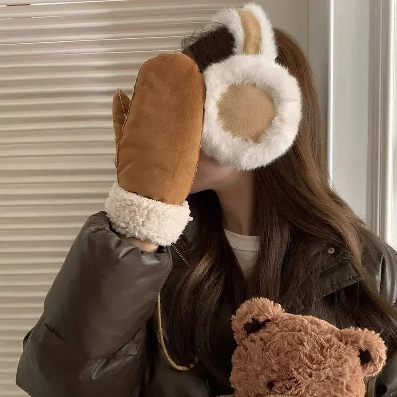 Womens wool earmuffs solid plush warm outdoor skiing bike windproof and cold proof Ffluffy earmuffs womens earmuffs winter 241127