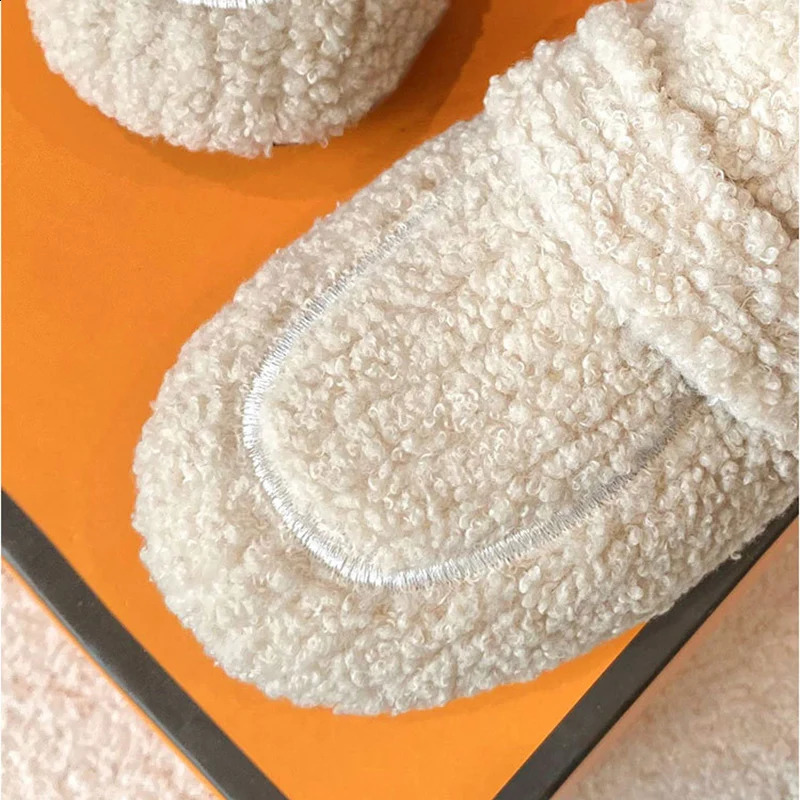 Womens Velvet Shoes Winter Warm Snow Boots Fashion Butterfly Casual Office and Banquet Hall Loafers Large Size 41-4241127bj