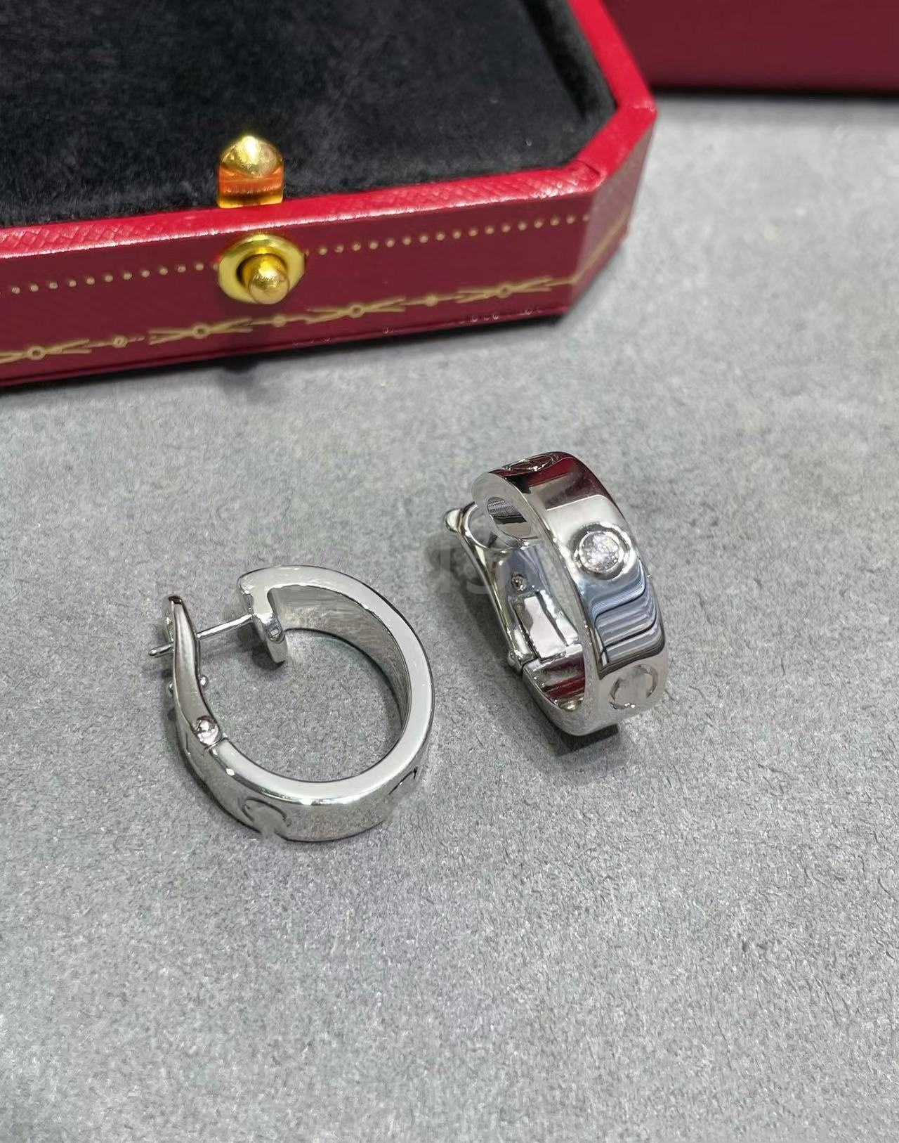 Luxury LOVE sliver earrings for women with One diamond earrings top V-gold plated 18k classic earrings full diamonds with box geometric simplicity earrings