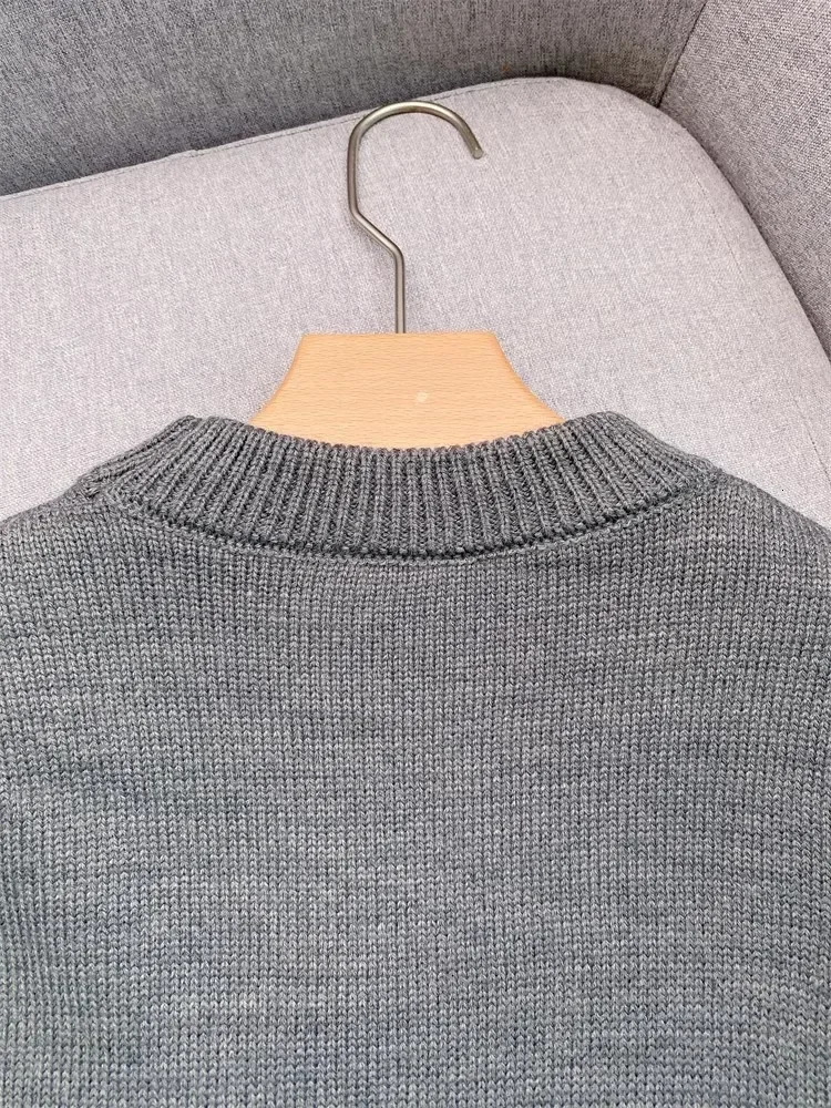bunny graphic print Oneck sweater women grey wool ribbed edges jumper autumn winter pullover female 241126