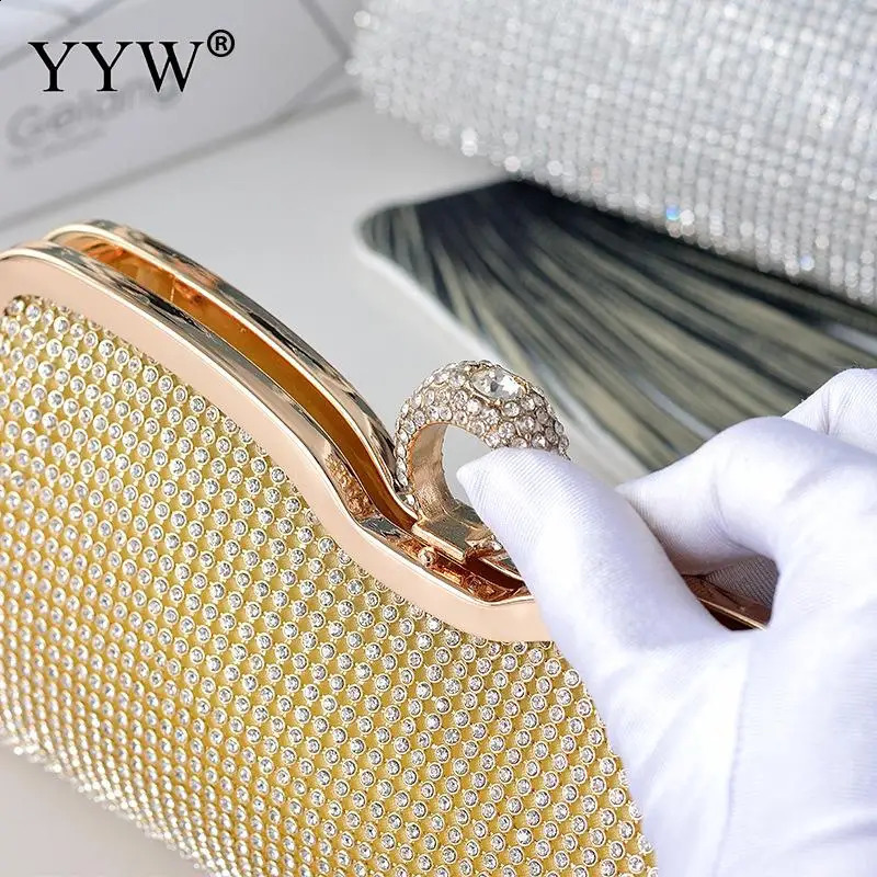 Diamond evening bag finger ring small clutch chain shoulder bag Rhinestone party handbag womens evening clutch bag241127bj