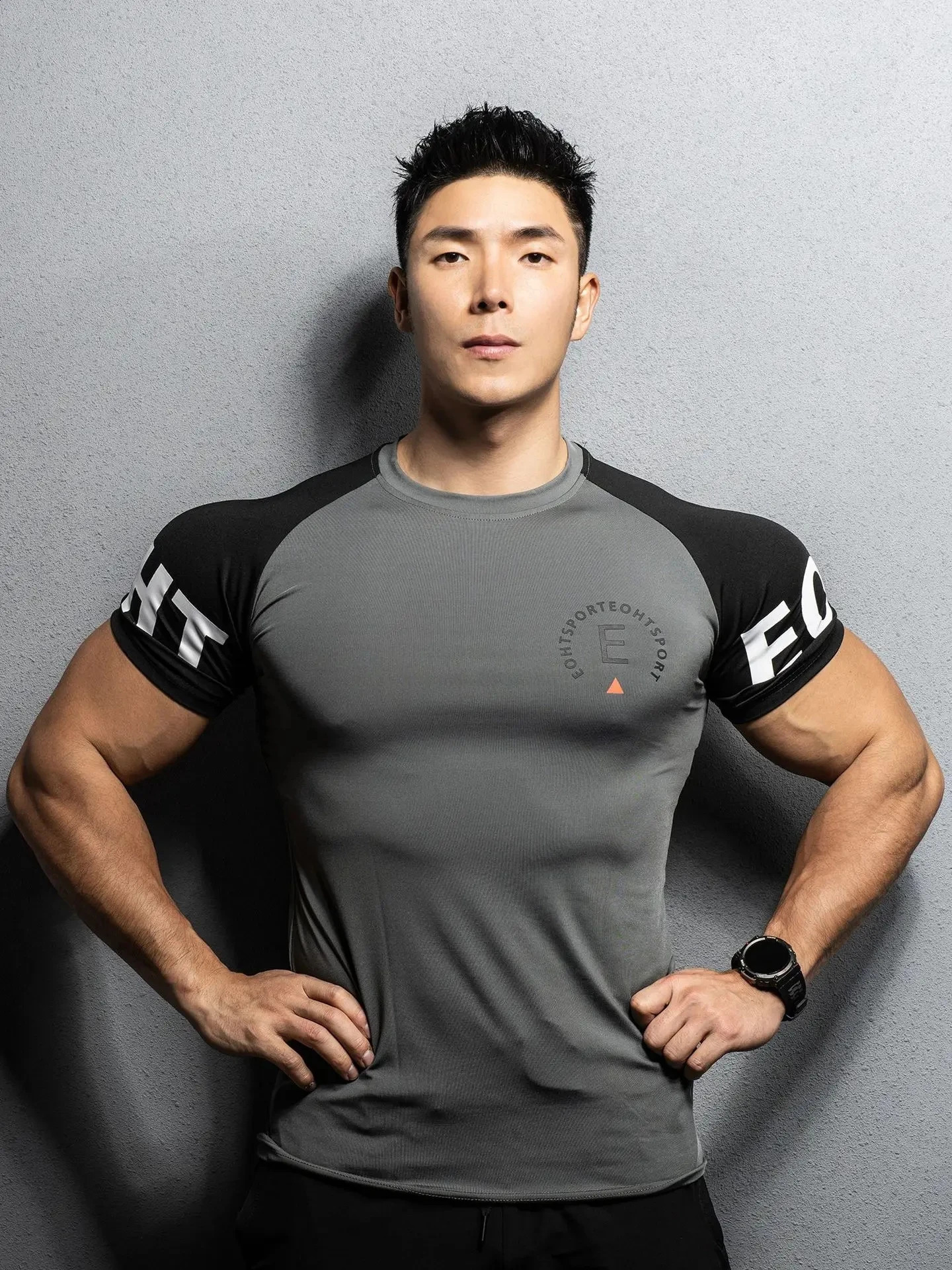 Summer Gym T shirt Men Bodybuilding Fitness quickdry short sleeve tshirt Training Tees fashion muscle man Clothing 241127