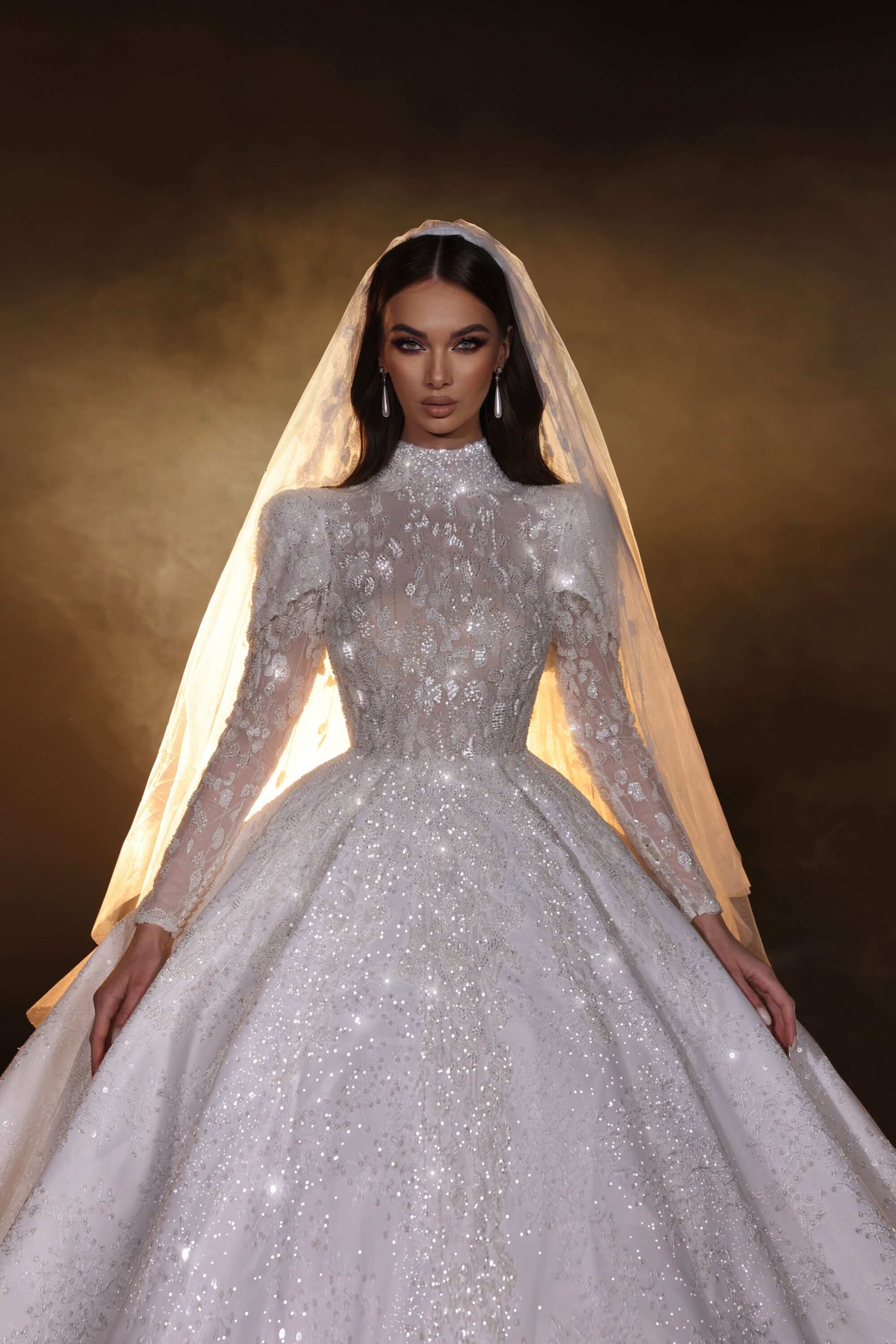 Vintage Wedding Dress For Women High Collar Long Sleeves Backless Bridal Gown Sequins Court Train Customized Dresses vestidos de novia