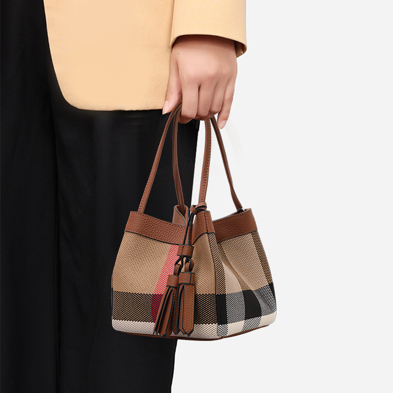 Aidrani's new checkered design women's small handbag canvas and cowhide material caramel designer handbag trendy shoulder bag