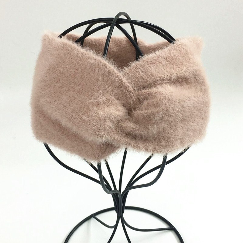 Internet celebrity imitation mink fur headband with cross knitted headband ins new warm woolen headband cover European and American plush headpiece