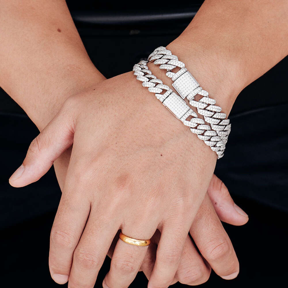 Silver Miami Cuban Chain 10mm d Color Vvs Moissanite Diamond Pave Setting Cuban Link Chain Bracelet for Men