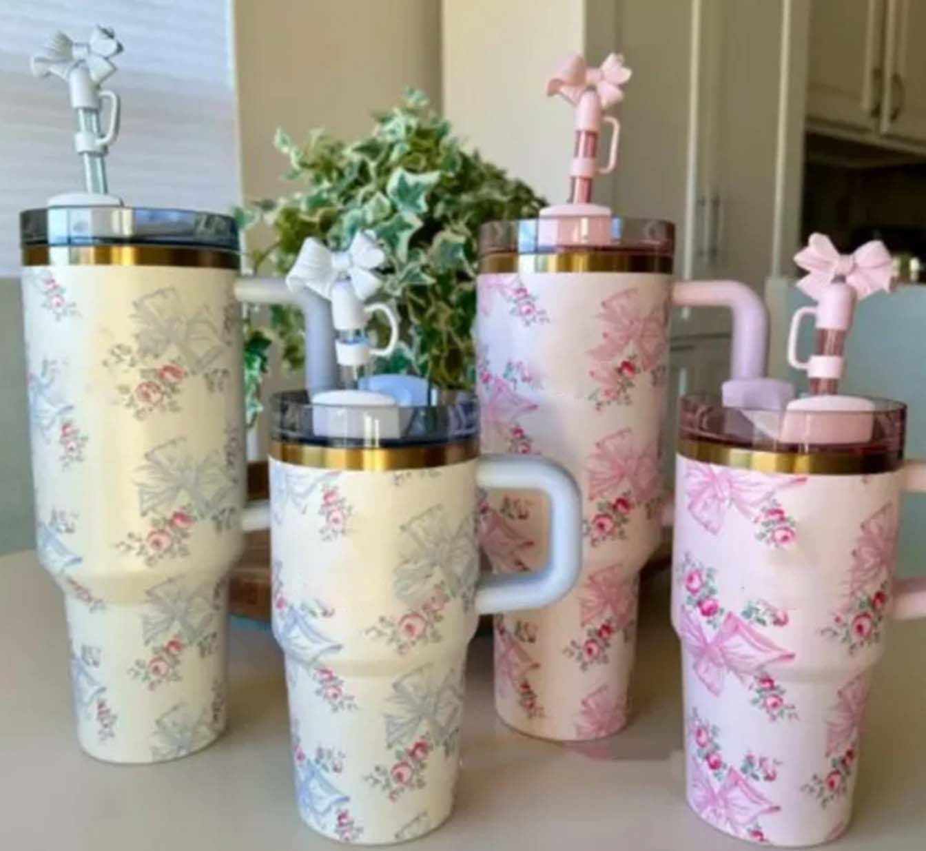 DHL Christmas Magnolia Pink Rose Floral Cups 40Oz Stainless Steel Tumblers With Handle Lid And Straw Travel Car Mugs Water Bottles Valentine Day Gift GG1127