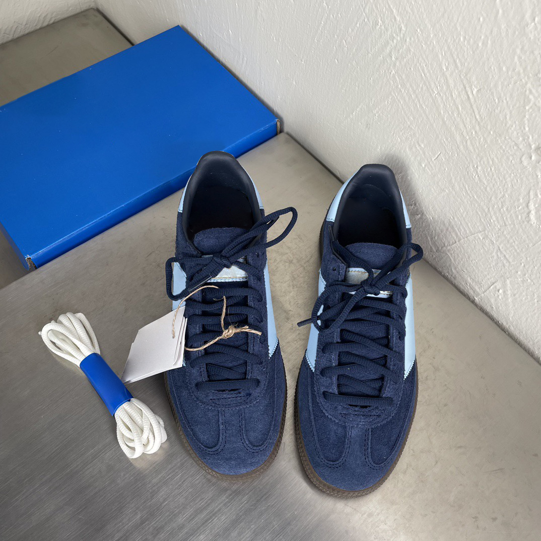 Handball shoes sneakers Indoor bad bunny trainers women men Preloved Red Leopard Cloud White Core black Earth Strata Gum navy Silver Metallic pink #7k