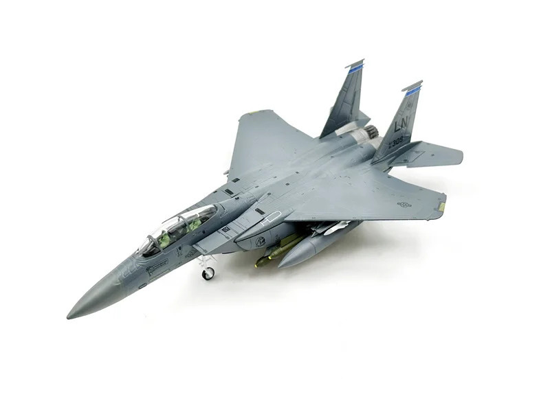 1 100 US F15E Strike Eagle Military Fighterbomber Model F15 Aircraft Exquisite Miniature Airplane Models Toy Gift 241127