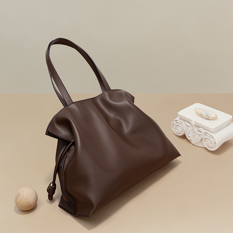 100% Genuine Leather Draw-string Women Large Handbag Fashion Bucket Casual Totes High Quality Pleated Shoulder Bag
