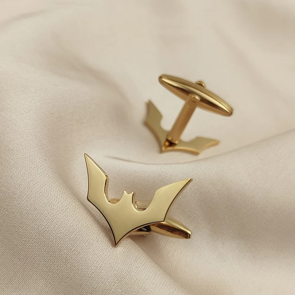 Bat Cufflinks for Men Sleeve Wrist Buttons Shirt Clasps Stainless Steel Cuff Buckle Wedding Grooms Jewelry Mens Accessories y241122