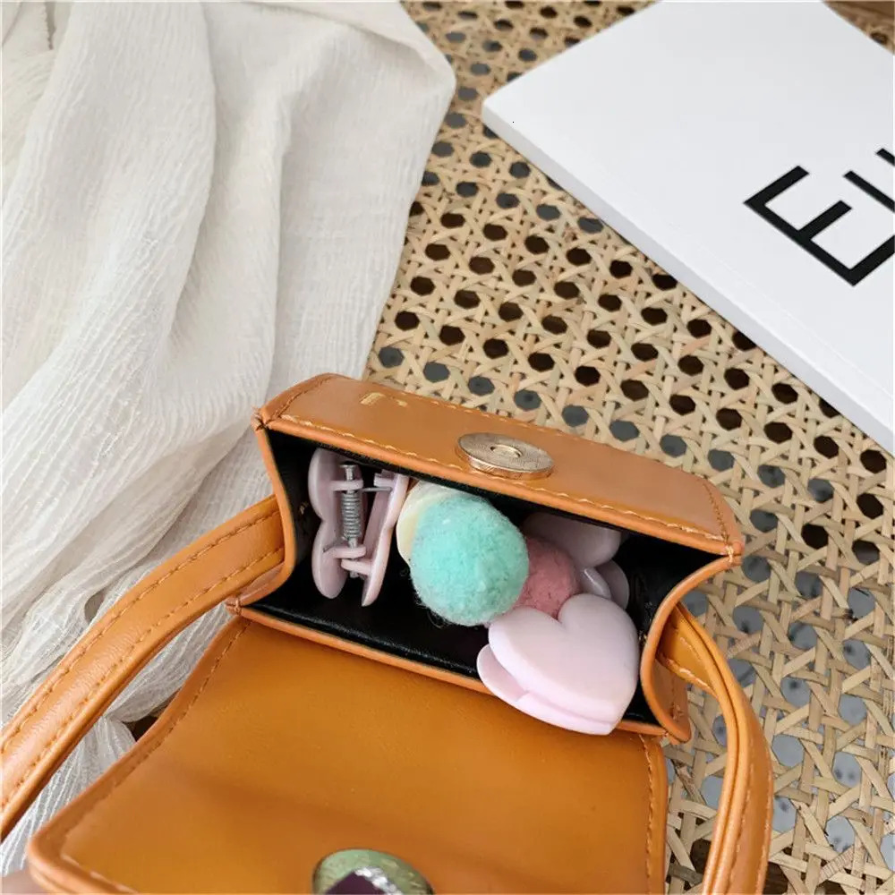 New Fashion Cute Solid trend Color PU Leather leisure Coin Flip Women s Mini Handbag Designer Shoulder Bag