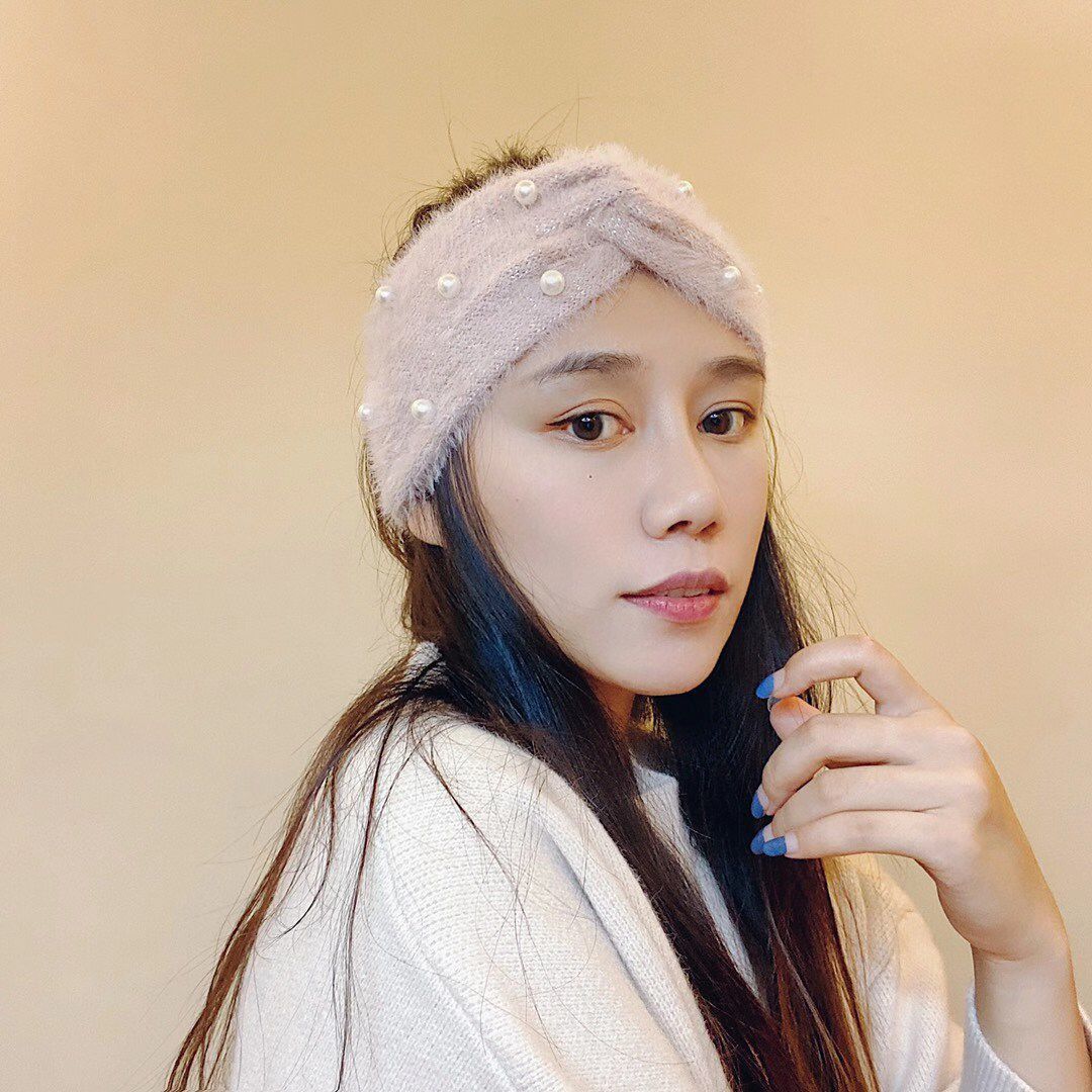 European and American pearl cross plush knitted headband ear protection headband face wash women's hair accessories warm autumn and winter woolen