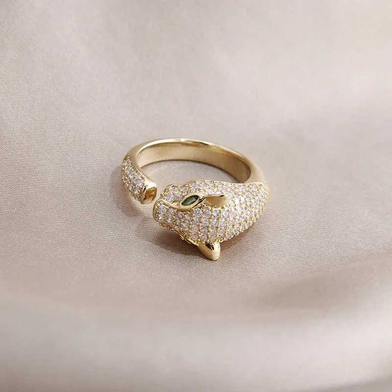 2023 New Zircon Animal Adjustable Ring Suitable for Women Exquisite Jewelry Wedding Leopard Crystal RingXJ250327