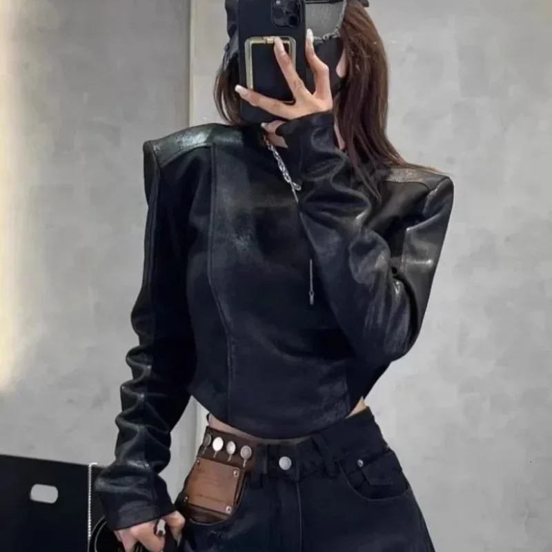 Womens Long Sleeve Tshirt Black With Sleeves Top Female Elegant Korean Reviews Clothes Streetwear 90s Vintage Y2k Yk2 241126