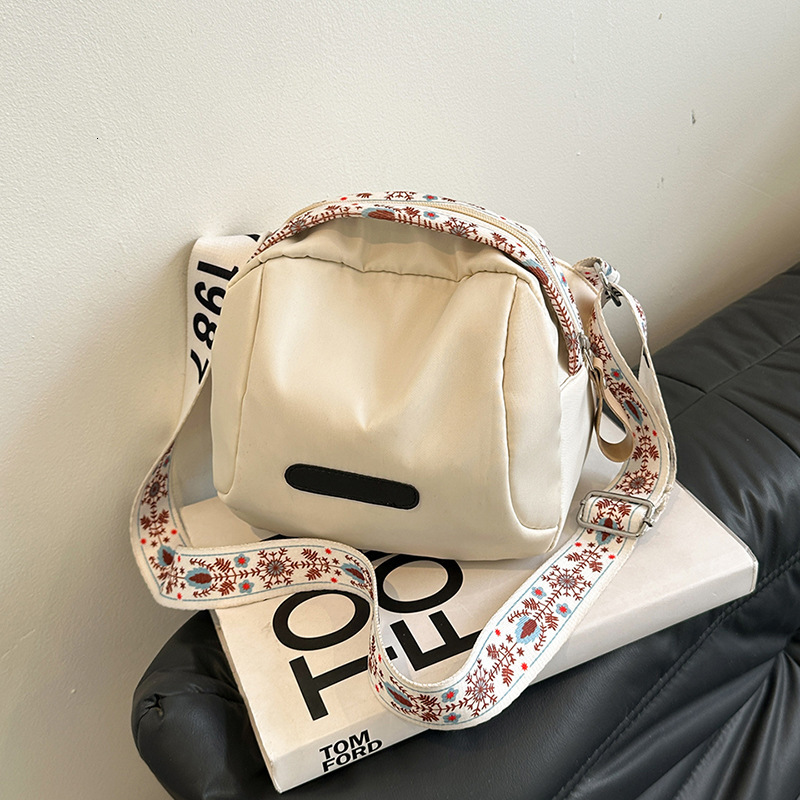 New Fashion trend Crossbody Bag Shell Nylon OL Women s leisure Small Wallet and Handbag Designer Shoulder Bag Women s Bolso Mujer Sac