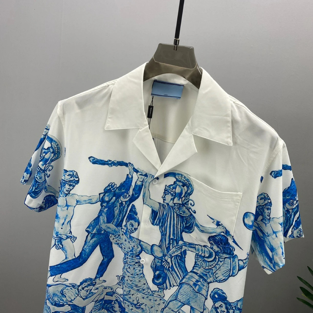 Summer Mens Casual Campcollar Short Sleeve Vintage Pattern Print Hawaiian Beach Silk Shirts 240423