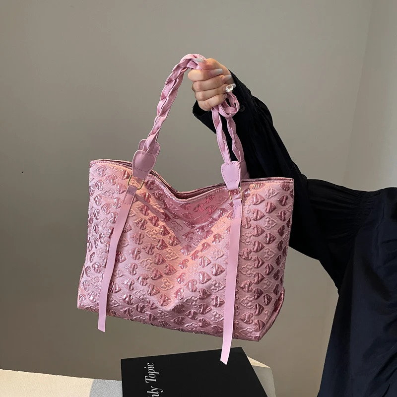 Free Shipping Large Capacity Tote New Fashionable Casual Love Women's Popular Shoulder Bag