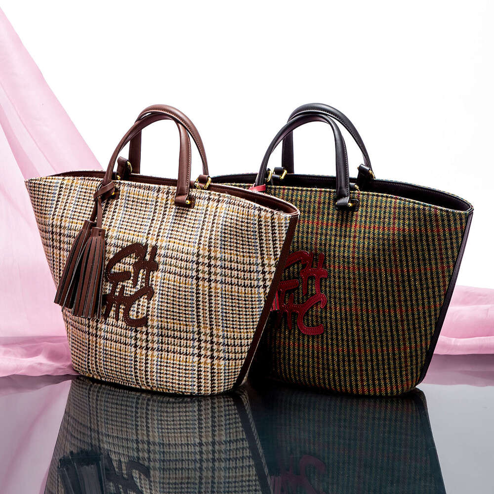 Classic Retro New Checkered Design Business Commuter Large Capacity Solid Color Women's Shoulder Bag