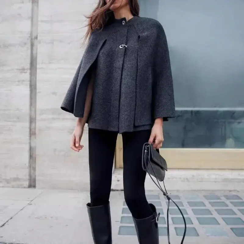 Fashion Long Sleeve Oversized Pleated Jacket Elegant Grey Metal Splicing Knit Cape Coats For Women Lady Chic Streetwear 241126