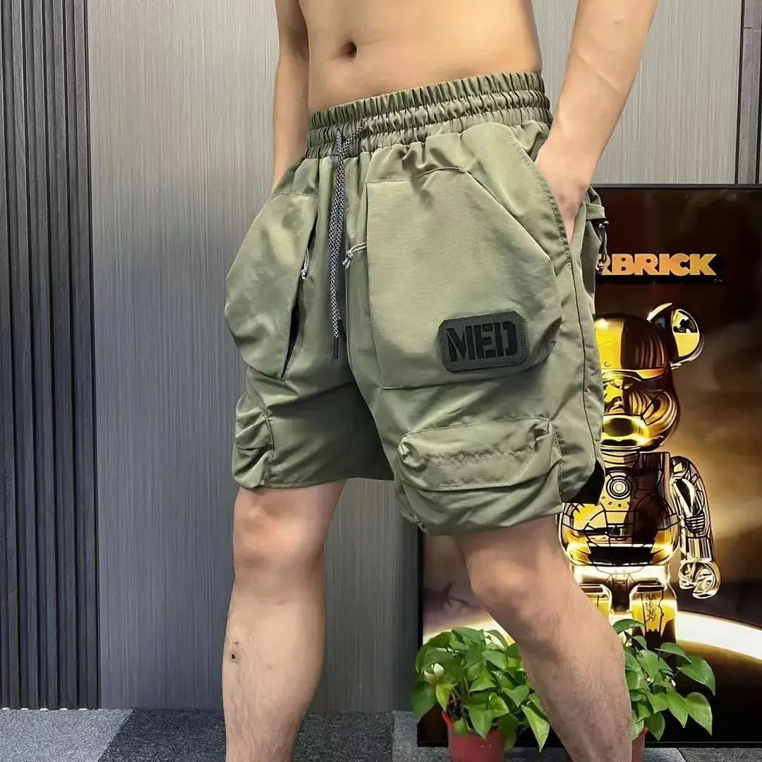 Mens shorts elastic waist black multi pocket mens cargo shorts Harajuku loose casual fashionable and comfortable Y2k 241126