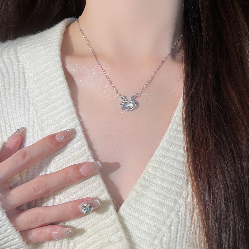 Sophisticated Ladies' Dragon Pendant Necklace - Unique Designer Stainless Steel Collar Jewelry