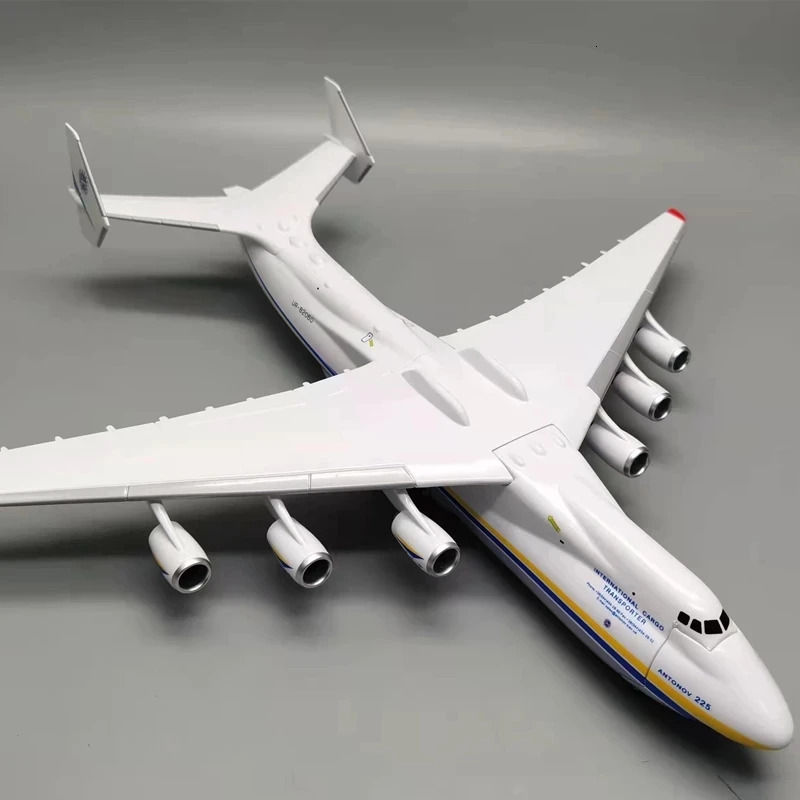 42CM 1200 Scale For Antonov AN225 Mriya Transport Aircraft Simulation Airplane Resin Plastic Replica Model Toy Collection 241127