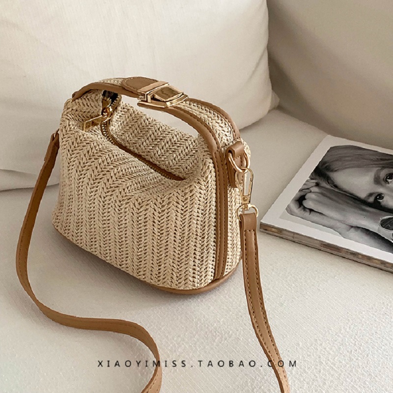 New woven beige grass cross body bohemian fashion handbag crochet grass shoulder beach women's makeup designer travel bag