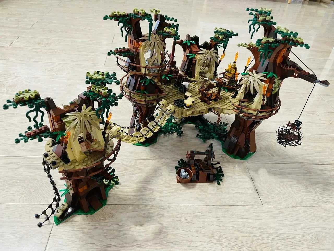 Blocks MINISO 1990 PCS Fit Ewok Village Building Block Model Toy Compatible with 05047 10236 Childrens Birthday Christmas GiftY241127KLAB