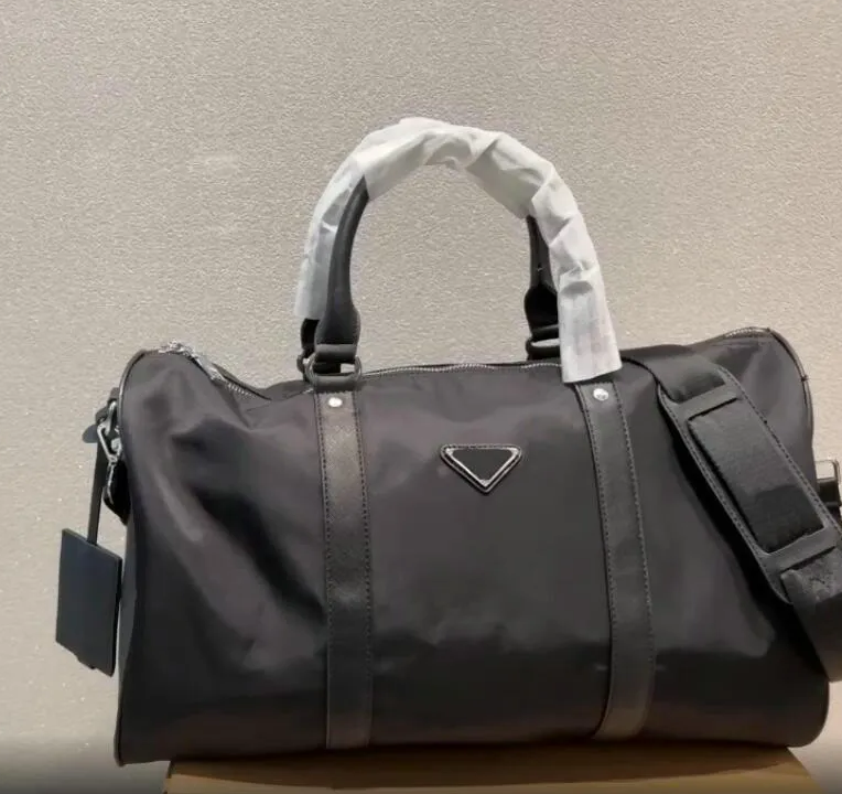 Designer top quality Travel Bags Nylon black Fashion Handbags Large Capacity Holdall Carry On Luggages Duffel Bags Luxury Men Luggage travel bag