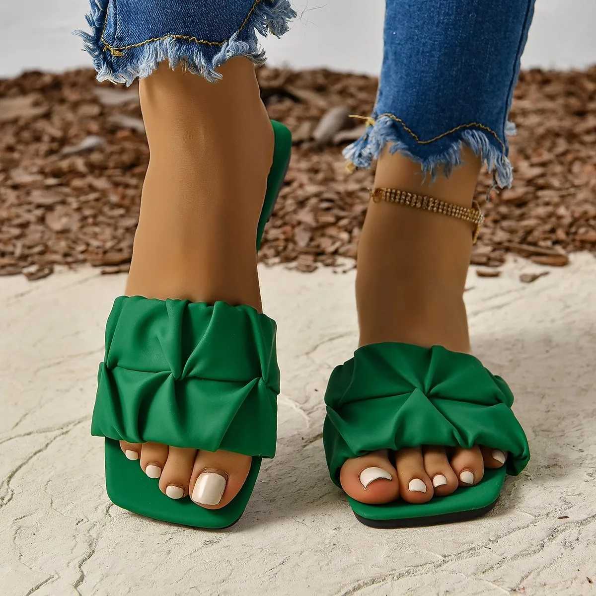 Summer Slippers for Women Flip Flops Flats New Pleated Korean Slippers Women Sandals Green Slip Shoes Plus Size 35-42 XJ250610