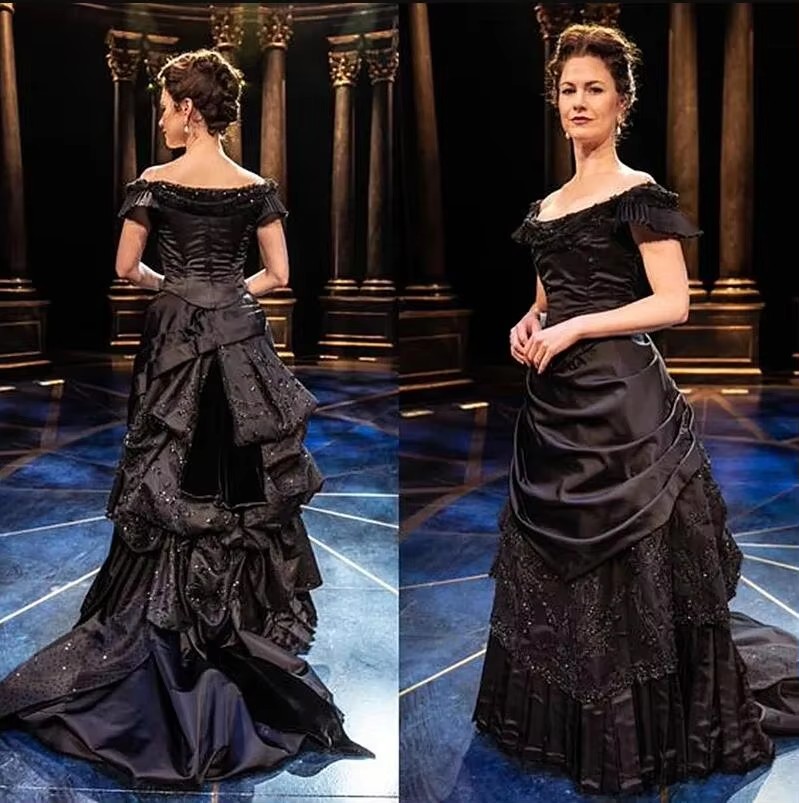 Vintage Victorian Black A e Wedding Dresses 2025 Ruched Beaded Medieval FormalScoop Neck Short Sleeves Bridal Party Gowns