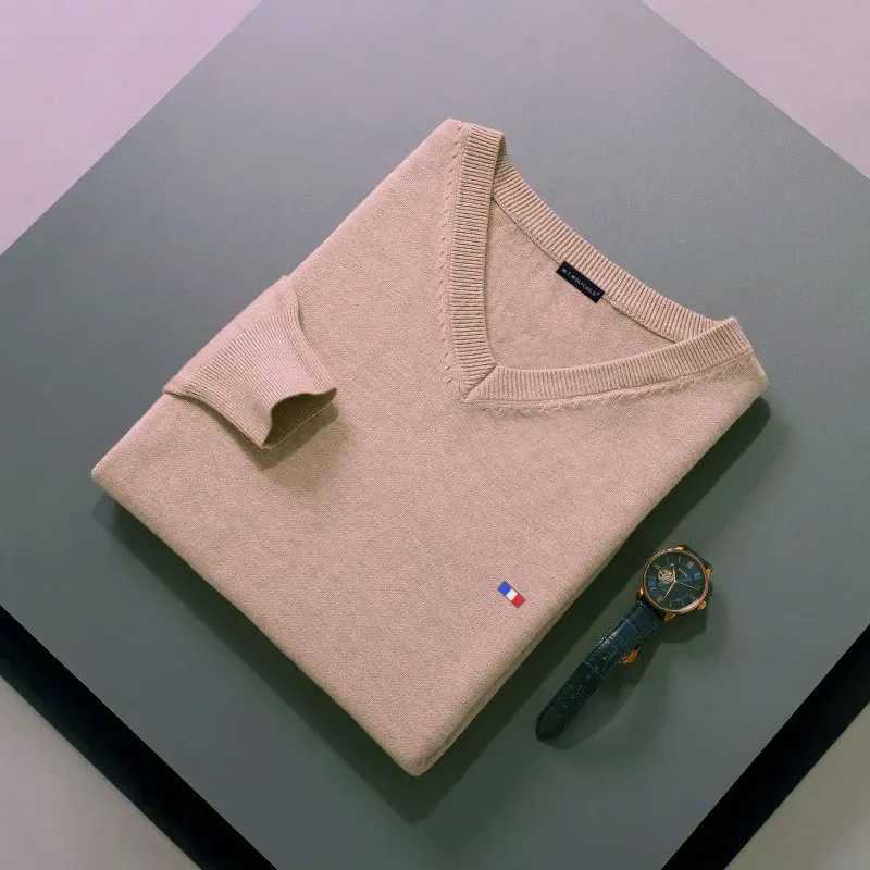 Classic brushed V-neck sweater for mens autumn and winter cashmere blend warm jumper dress for mens Hombres sweater X241126