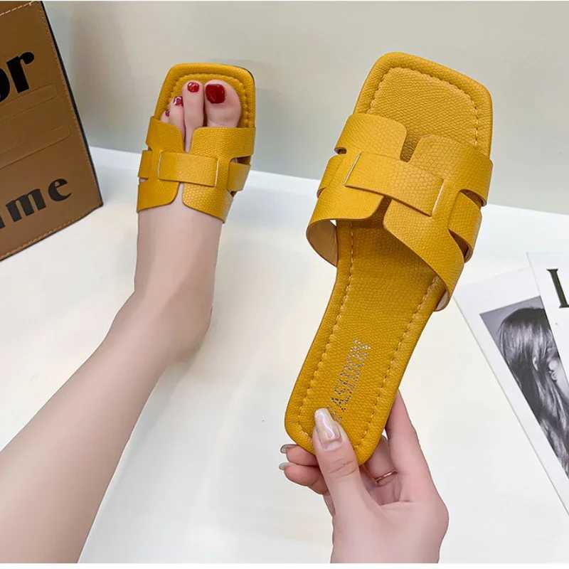 Summer Sliding Shoes for Women High Quality Sliding Sandals for Women New Fi Design for Beach Flat Shoes for WomenXJ250326