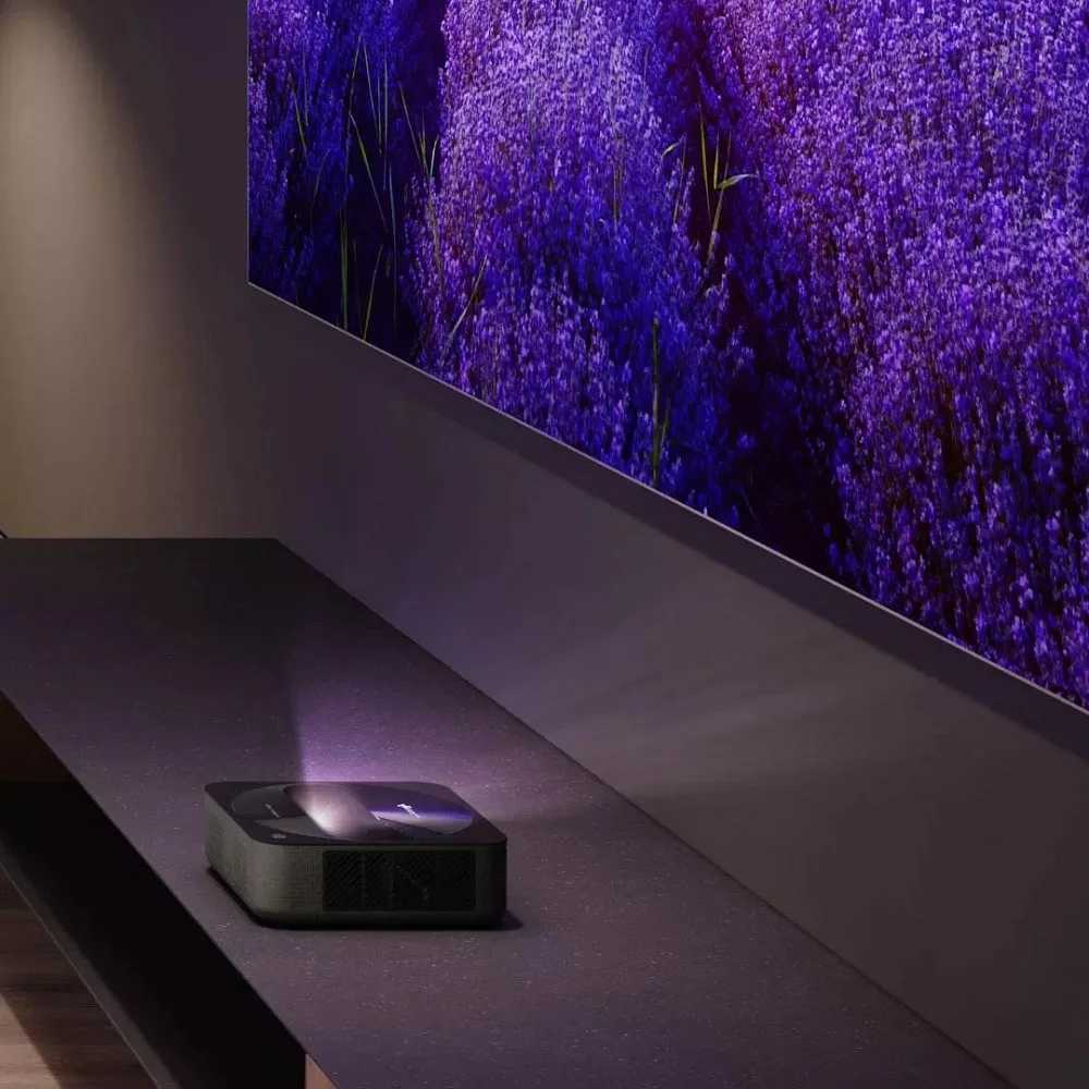 Projectors New R1 Nano Ultra Short Throw ALPD Laser Projector 1200ANSI Lumens 1080P Full HD 100inch HDR10 Dolby DTS-HD Audio WIFI H241126