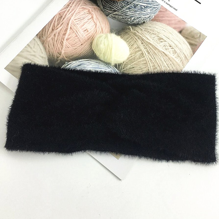 Internet celebrity imitation mink fur headband with cross knitted headband ins new warm woolen headband cover European and American plush headpiece