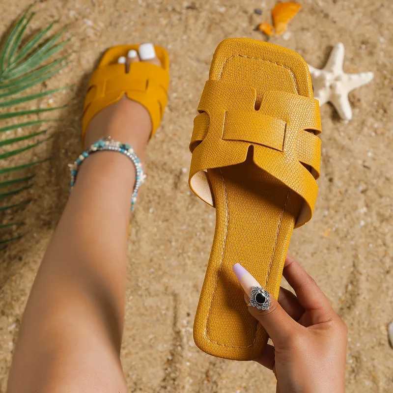 2024 Luxury Summer Slippers Women Flat Outdoor Trend Beach Sandals Female Flip Flops Brand Design Slides Shoes Woman Big Size 43 XJ250610