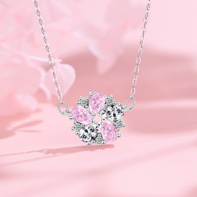 Chic Waterdrop Floral Collar Necklace - Sleek Stainless Steel Accessory with Minimalist Appeal