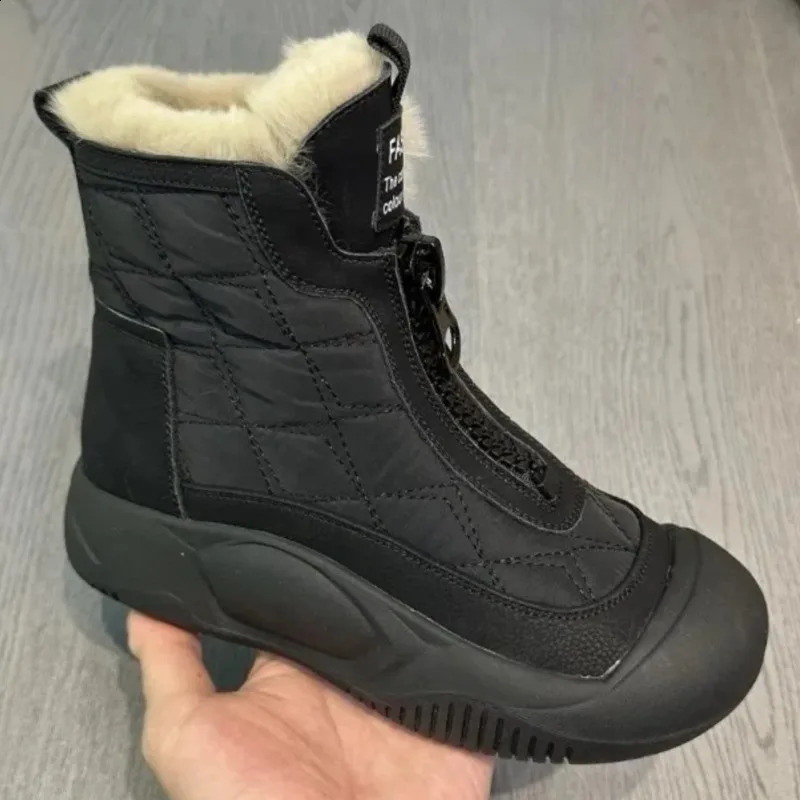 Retro waterproof snow boots 2024 winter soft soled vulcanized cotton shoes with plush insulation high-end womens shoe tray241127bj