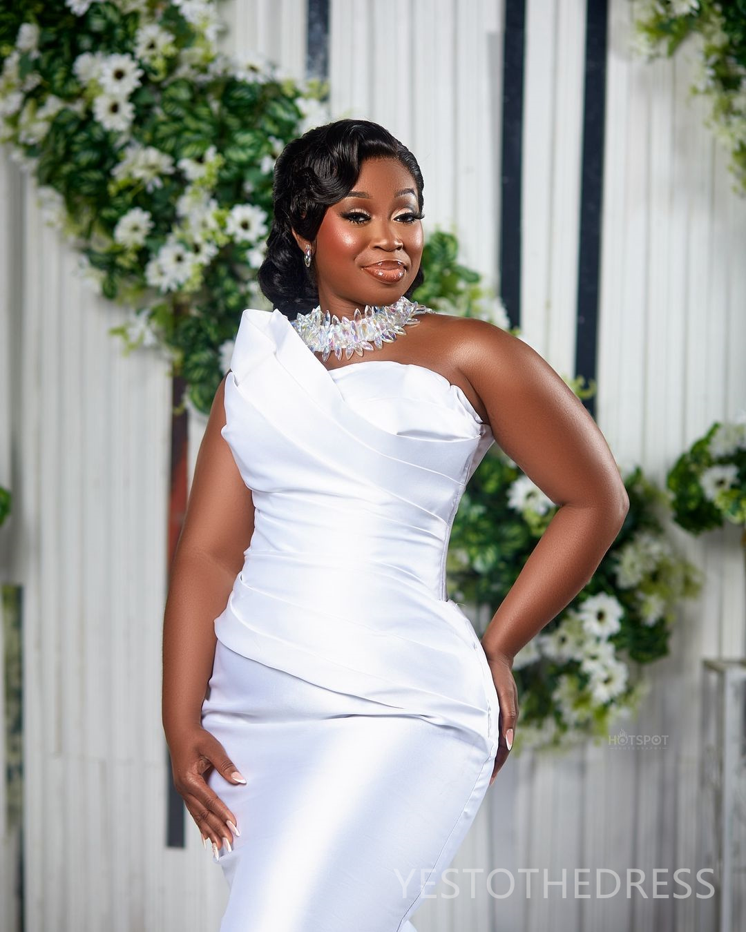 2025 African Wedding Dress Bridal Gowns Plus Size Mermaid Wedding Gowns Crystals Neck Pearls Beaded Lace Gowns For Nigeria Black Women Marriage D431