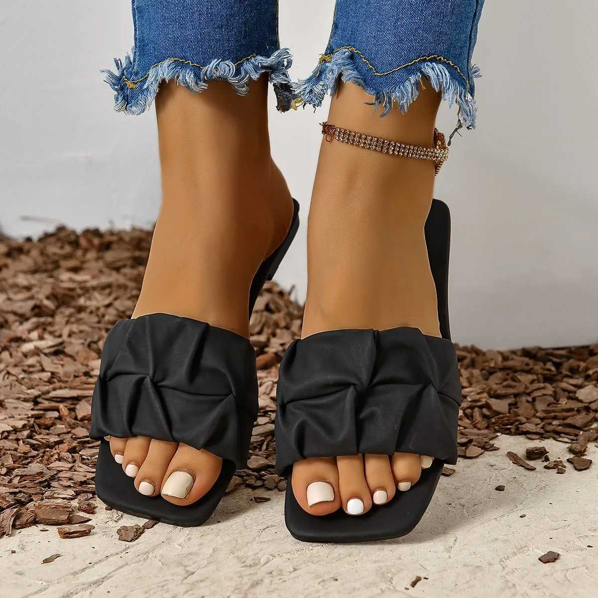 Summer Slippers for Women Flip Flops Flats New Pleated Korean Slippers Women Sandals Green Slip Shoes Plus Size 35-42 XJ250610