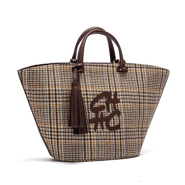 Classic Retro New Checkered Design Business Commuter Large Capacity Solid Color Women's Shoulder Bag