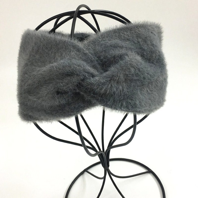 Internet celebrity imitation mink fur headband with cross knitted headband ins new warm woolen headband cover European and American plush headpiece