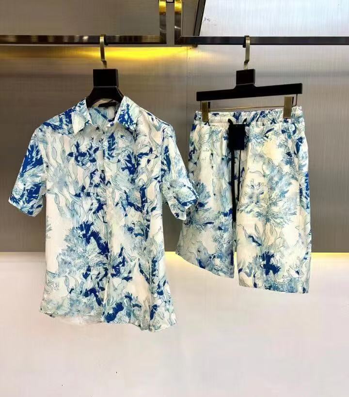 Men's Tracksuits sets Luxury Designers Embroidered letter fashion sportswear suit men clothes summer running wear T-shirt short-sleeved sports two-piece