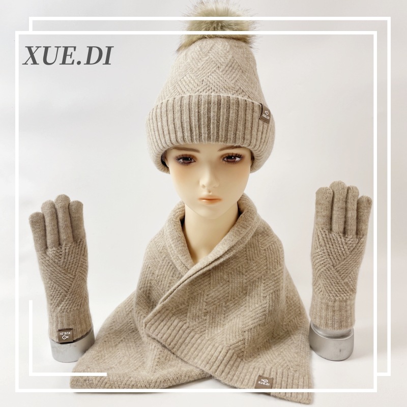 Amazon's new solid color wool warm hat scarf glove three piece set cold resistant wool ball and velvet knitted set