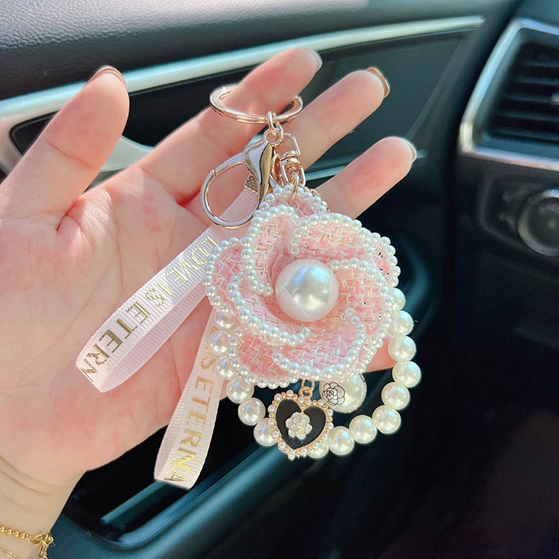 Pearl Chain Camellia Weave Handmade Keychain Car Key Ring Bag Pendant Accessories Keyfob Women Girl Keyring Gift Jewelry 241125